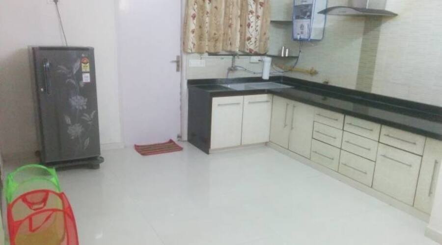 J J Service Apartment, Ahmedabad 4